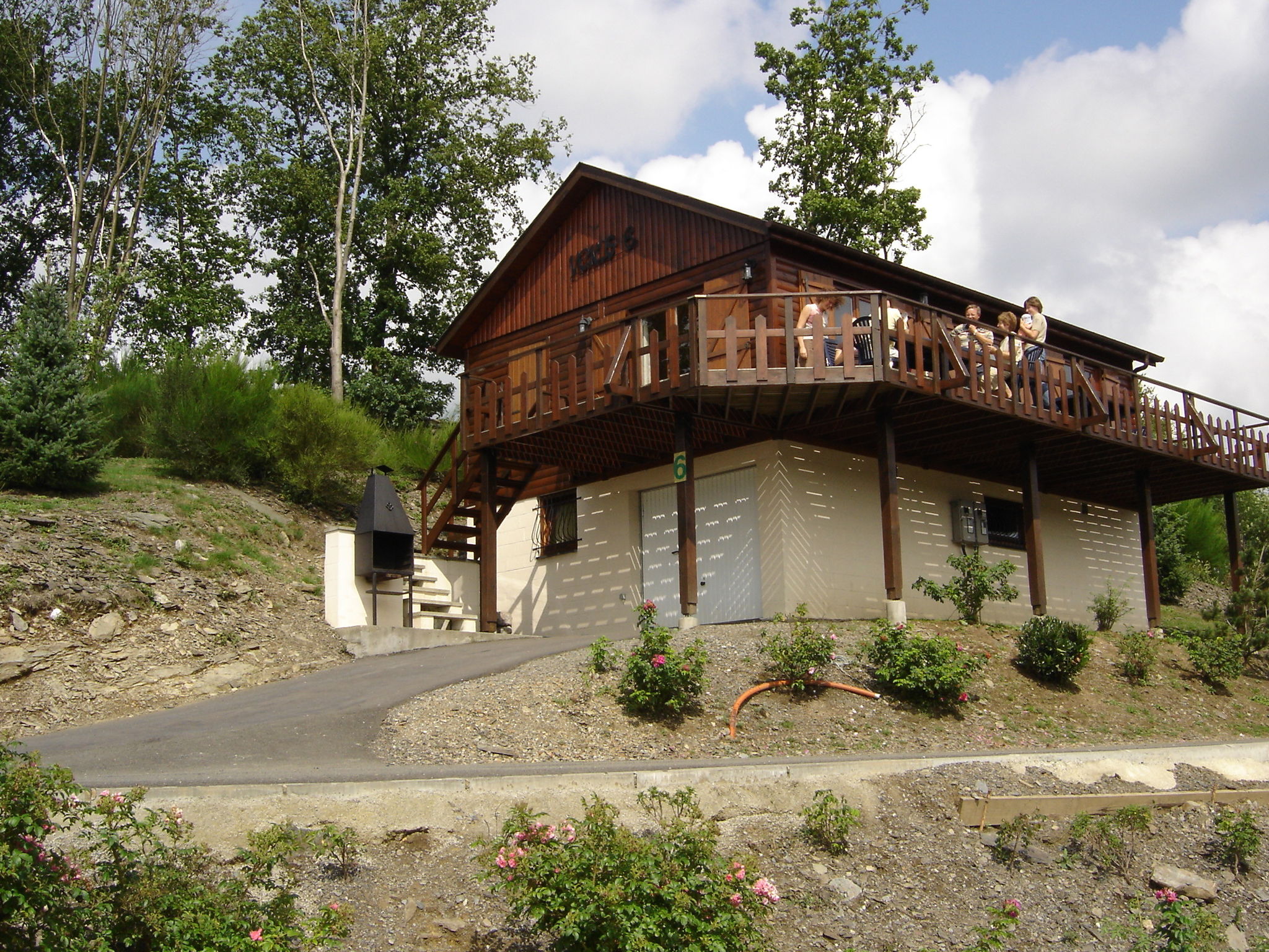 - image: 1