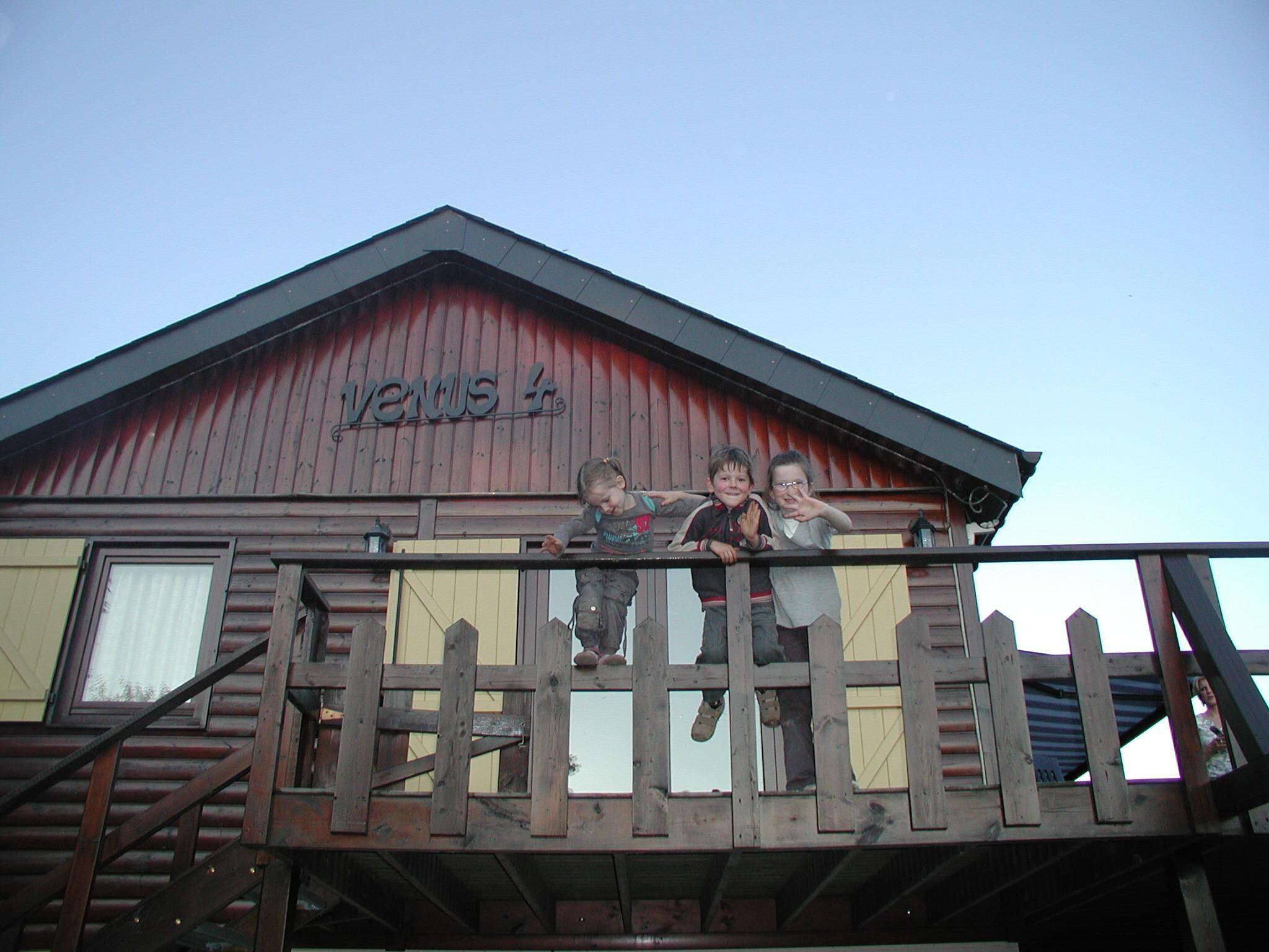 - image: 4
