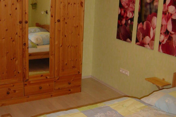 - image: 13