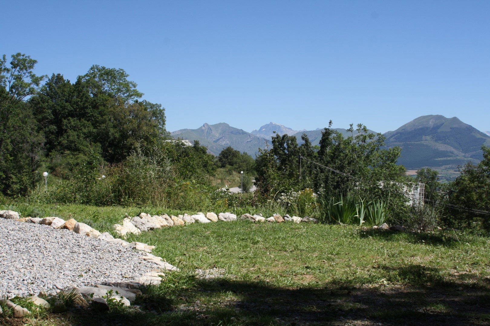 - image: 14