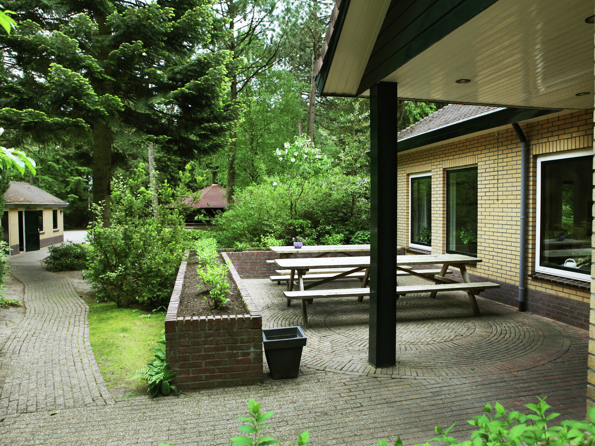 - image: 27