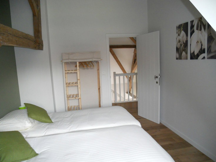 - image: 13