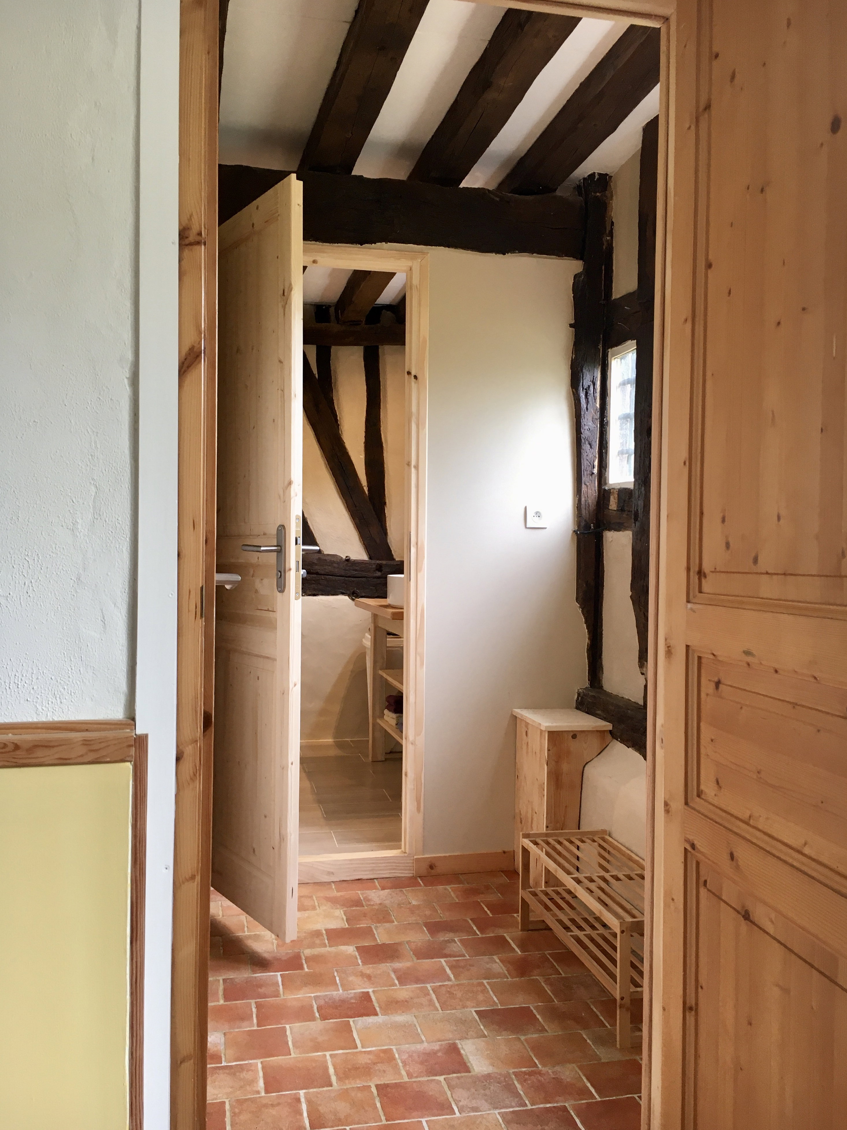 - image: 25