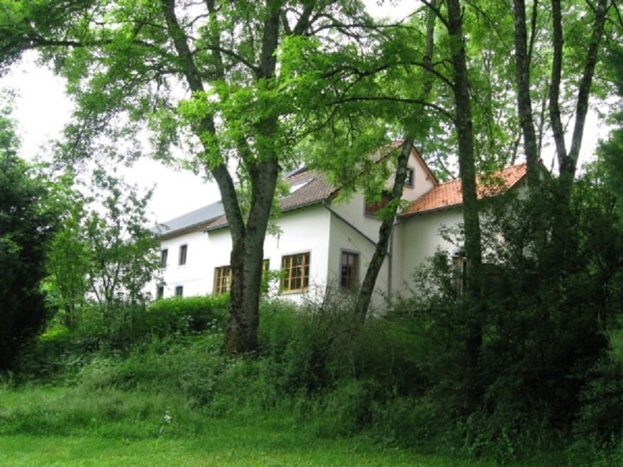 Naturhäuschen in Ouren, Burg Reuland