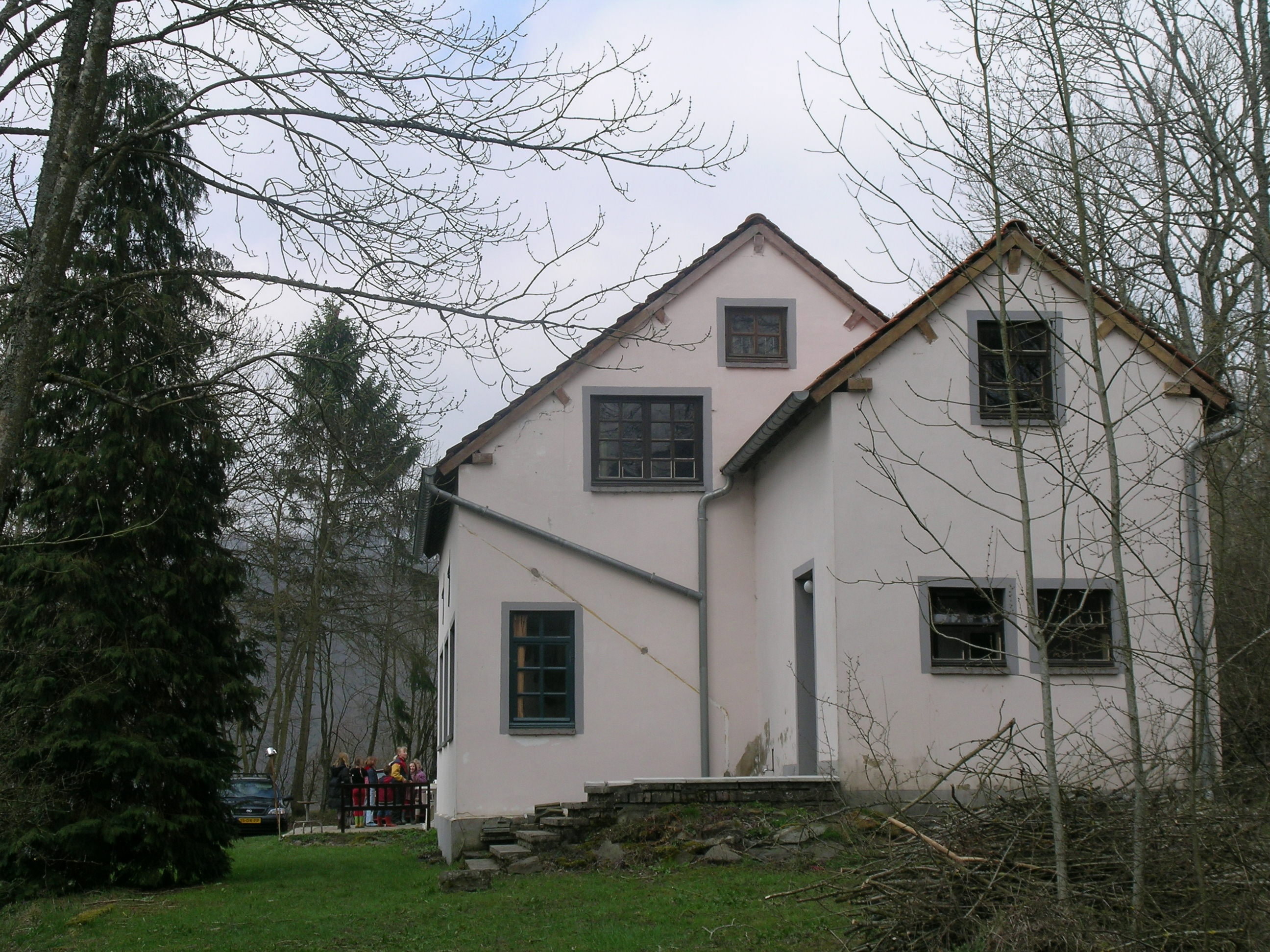 Naturhäuschen in Ouren, Burg Reuland