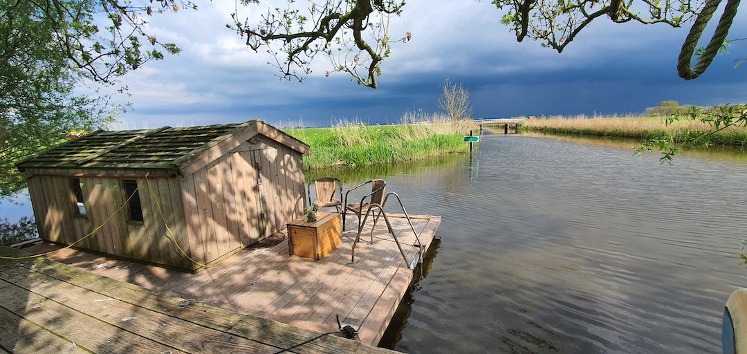 - image: 10
