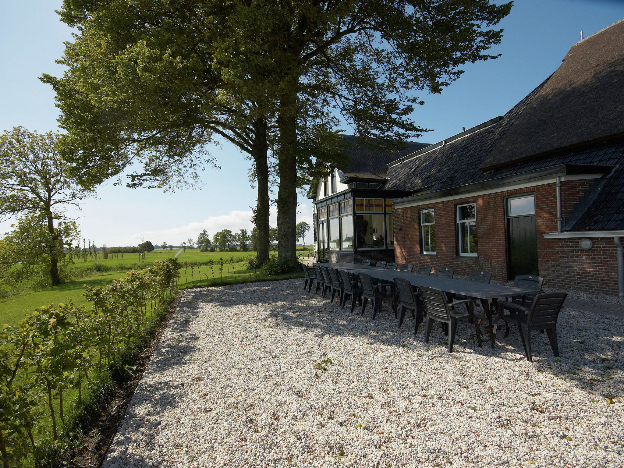- image: 27