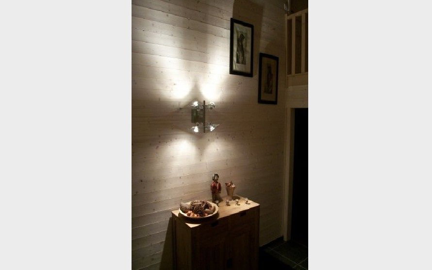 - image: 12