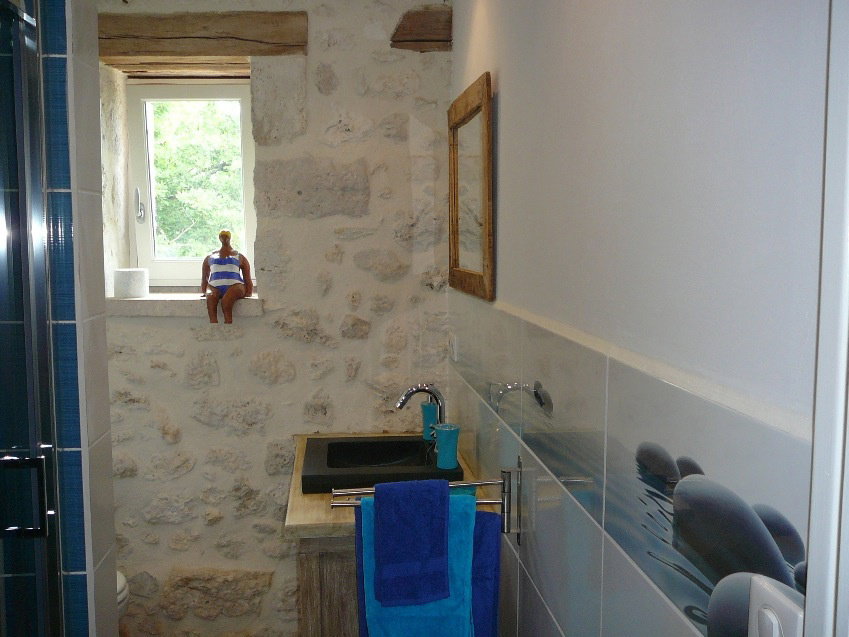 - image: 11