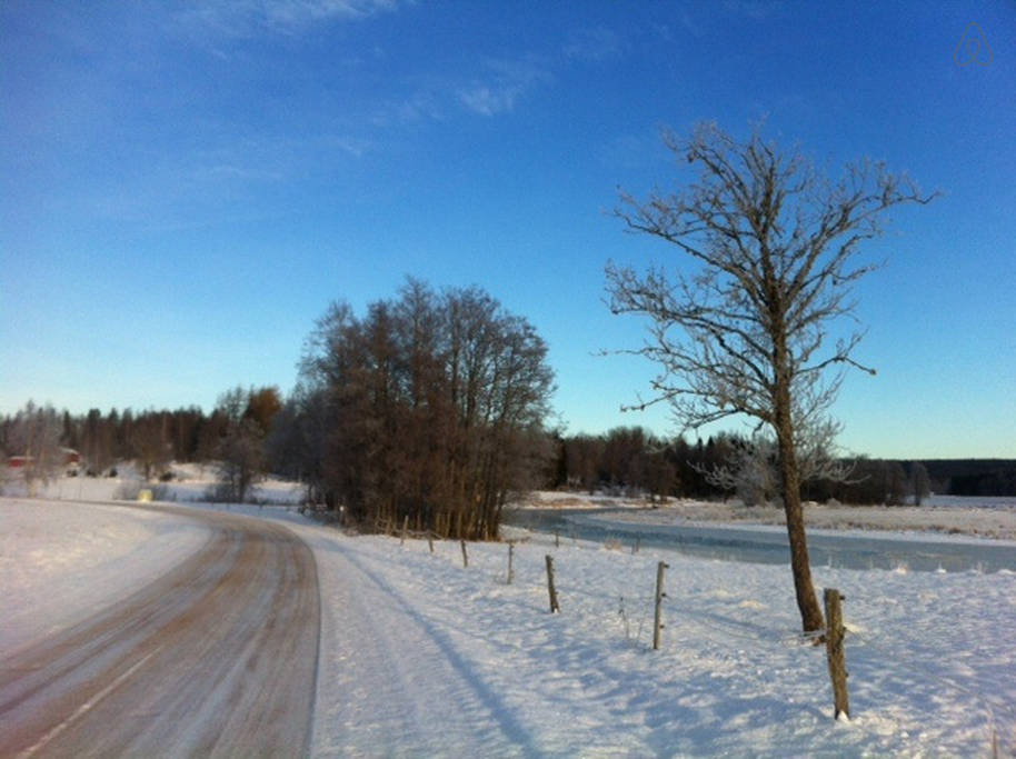 - image: 28