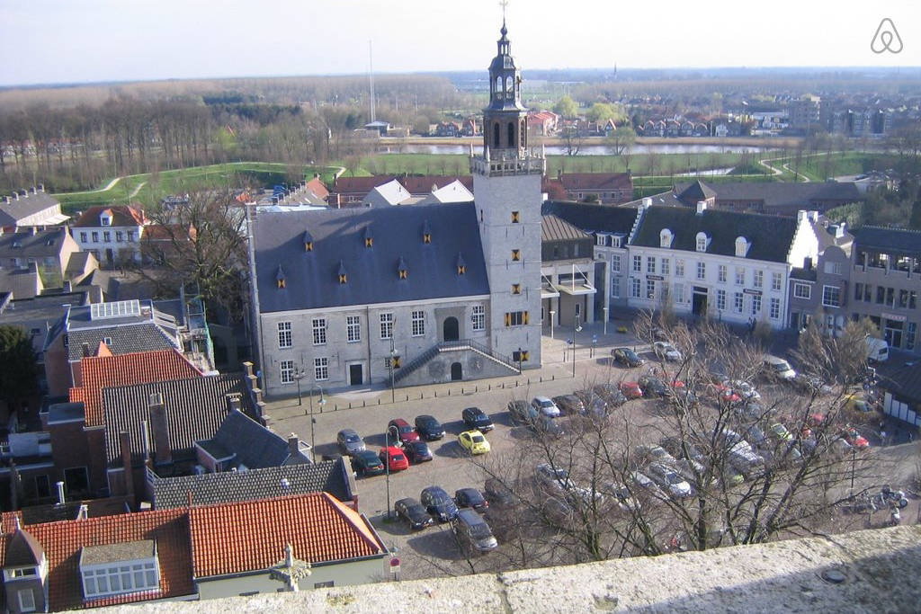 - image: 23