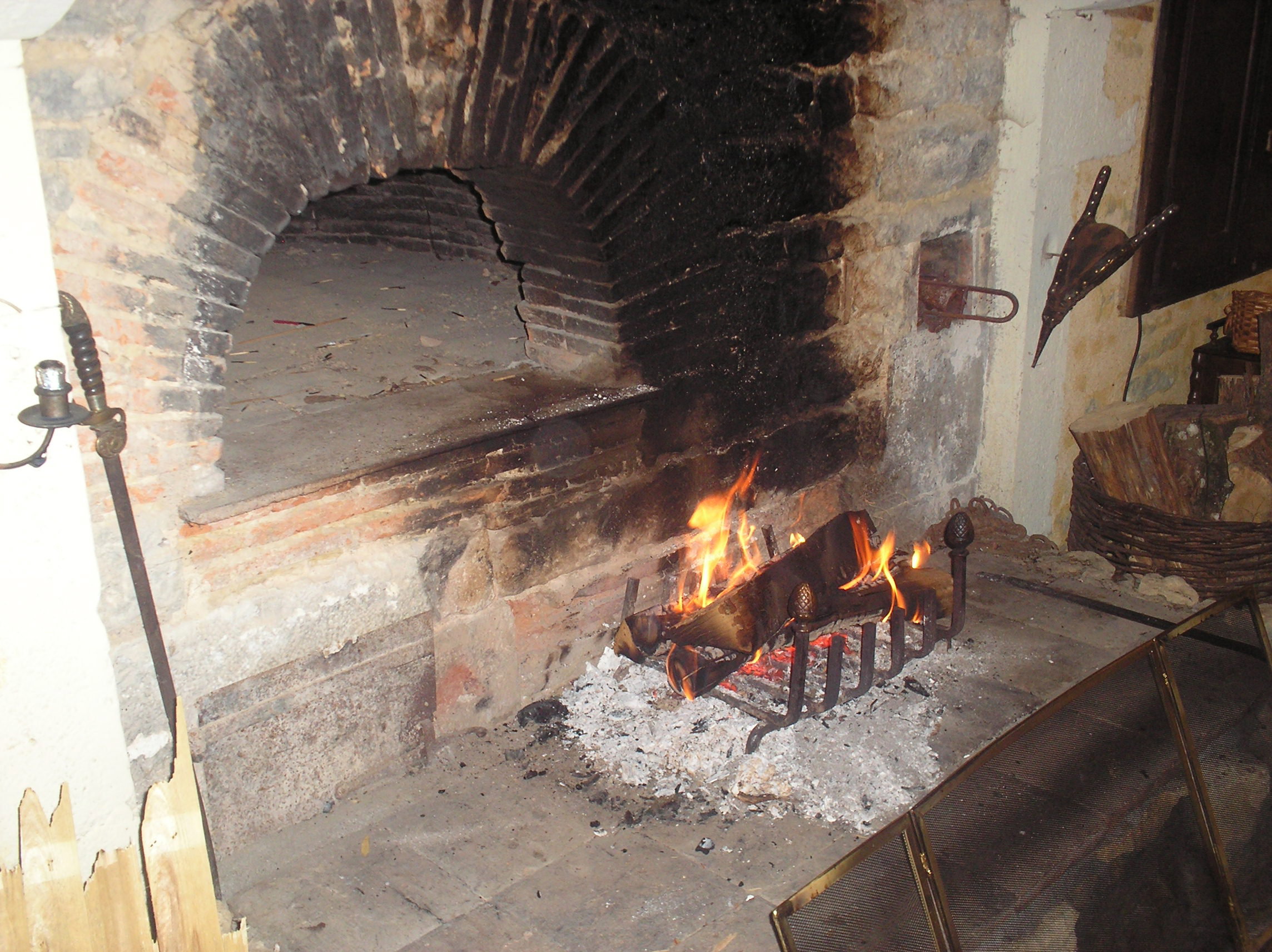 - image: 12