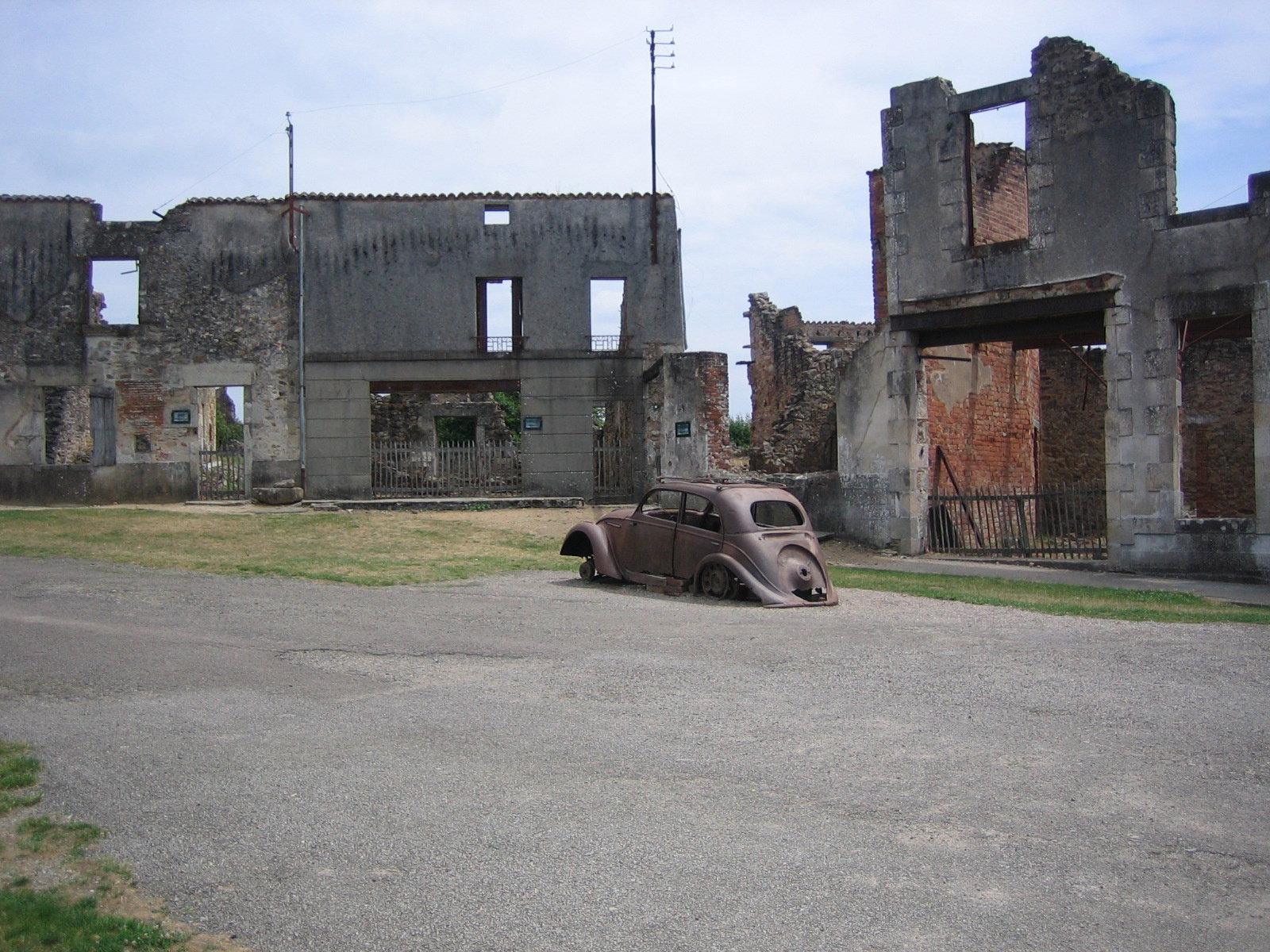 - image: 42