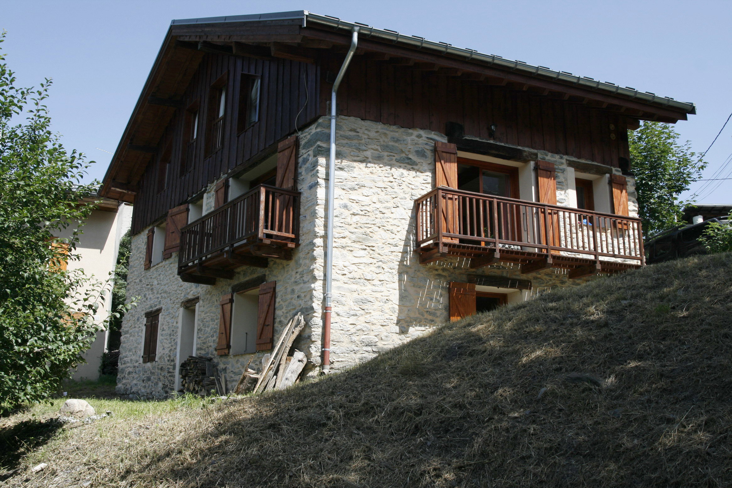 - image: 14