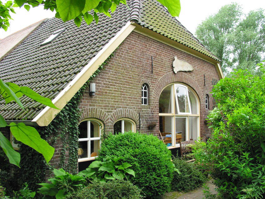 - image: 28