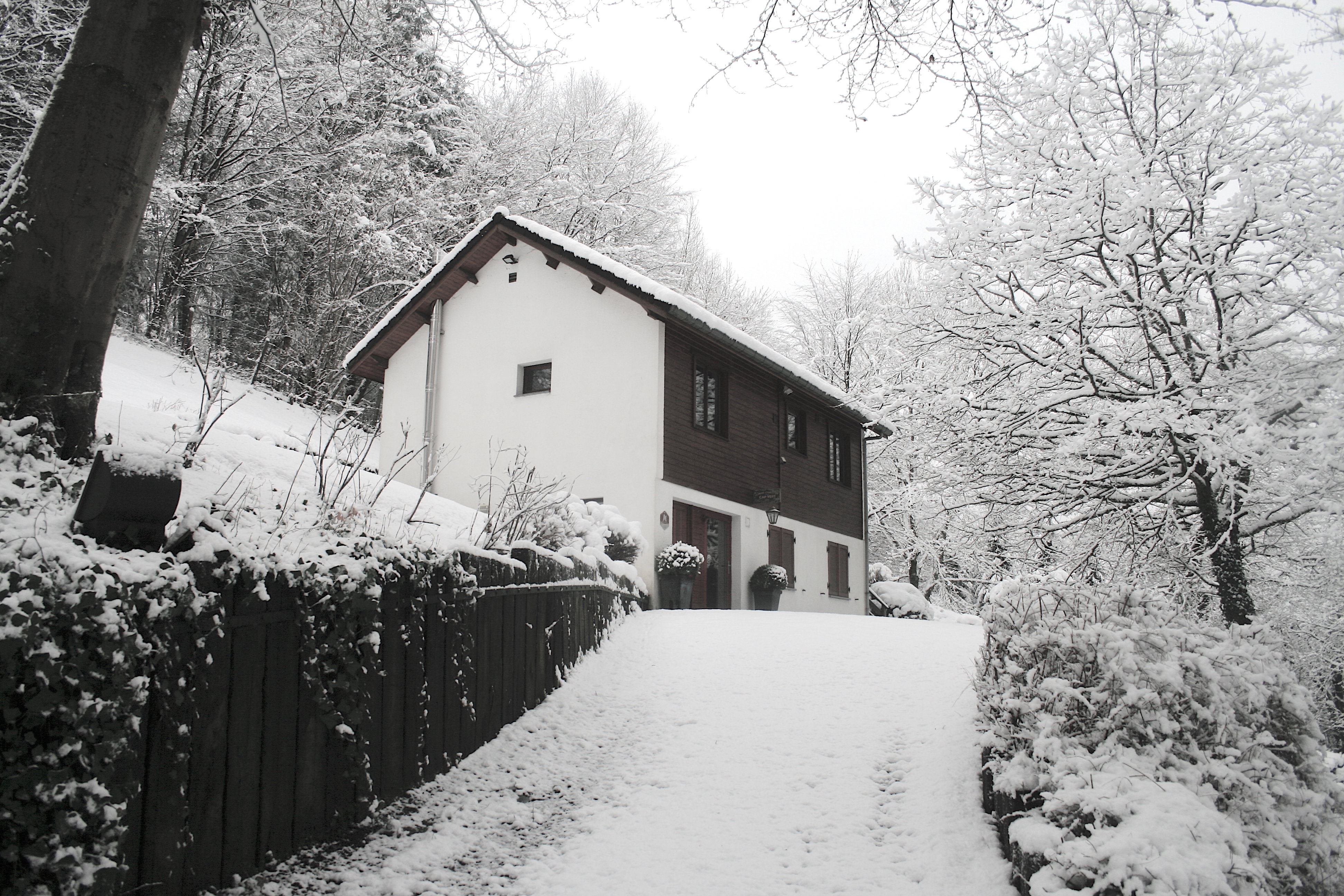 Naturhäuschen in Rochehaut