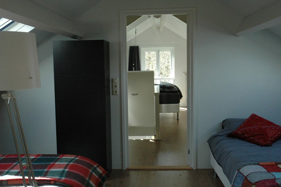 - image: 23