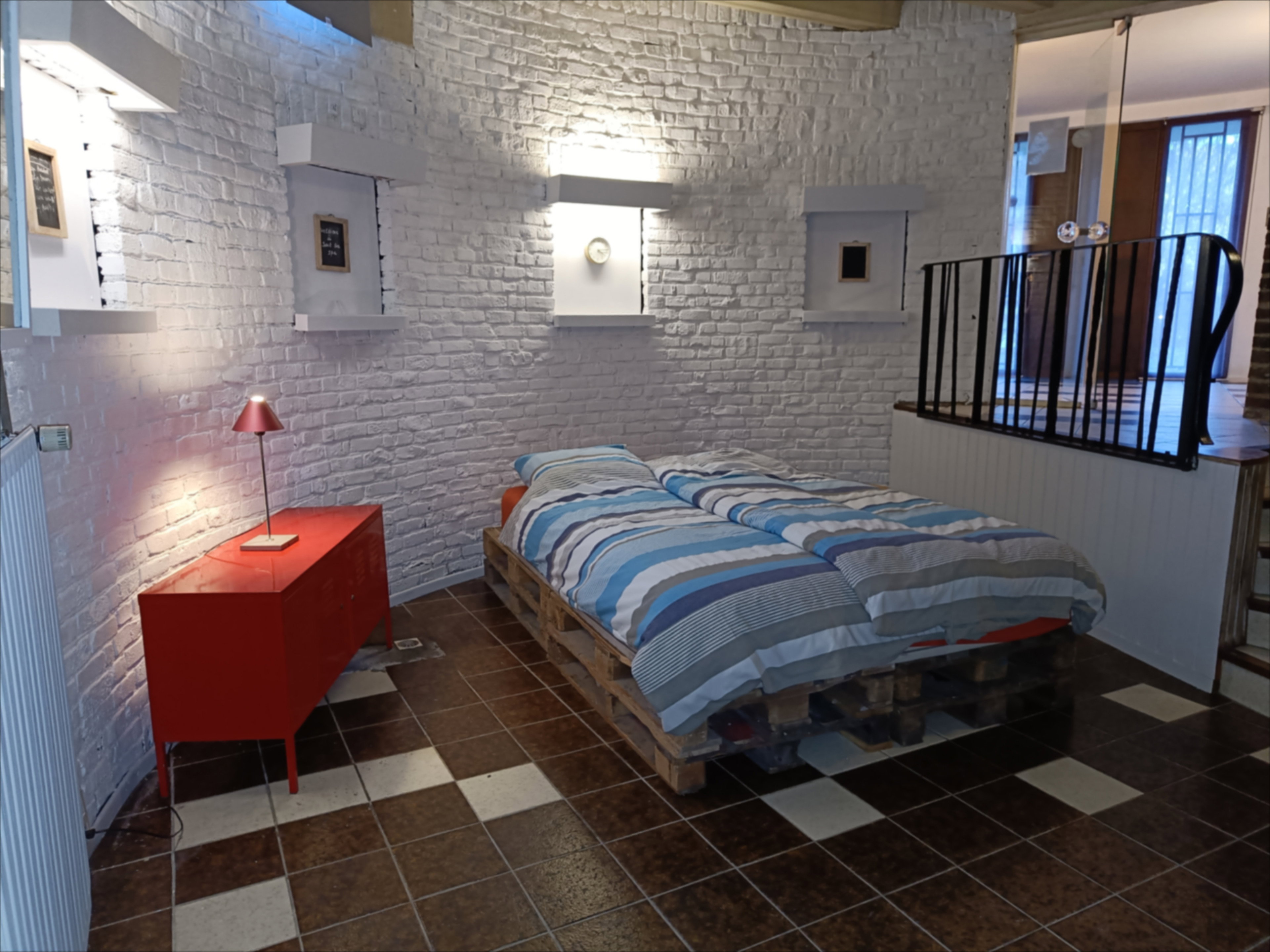 - image: 27