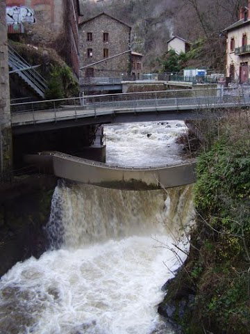 - image: 16