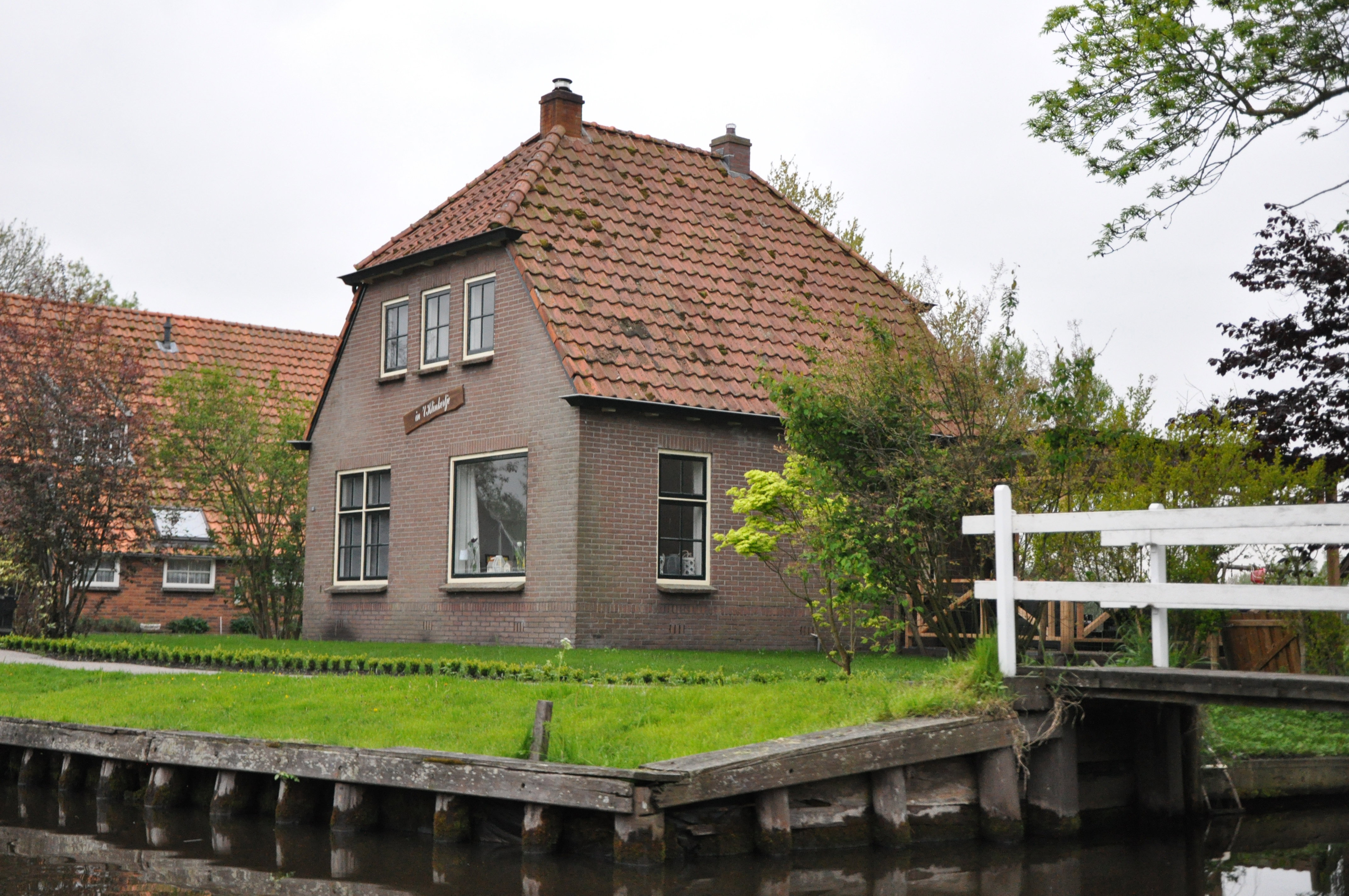 Naturhäuschen in Ossenzijl