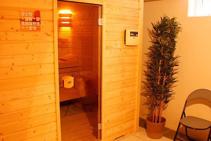 - image: 11