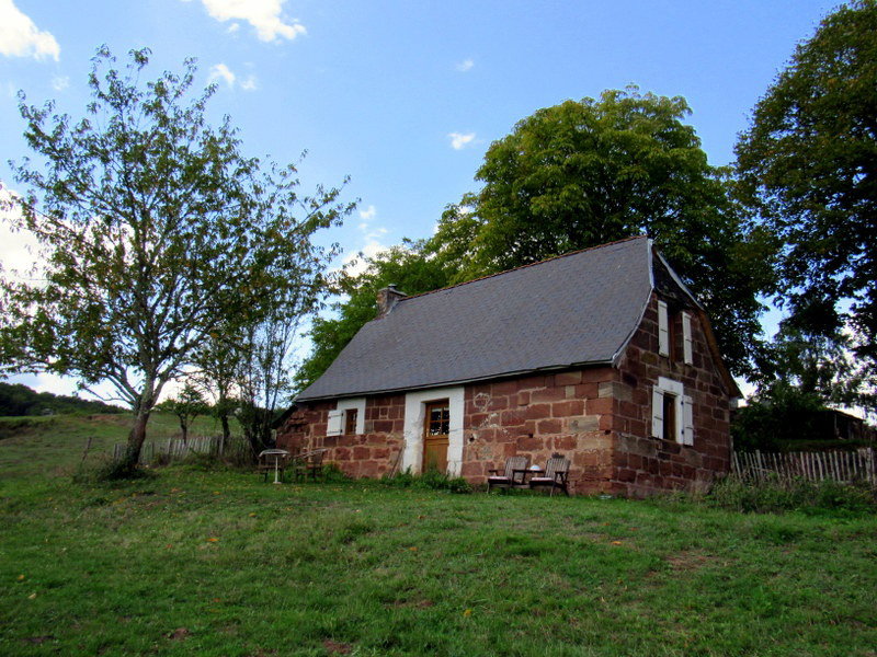 Casa nella natura a Louignac