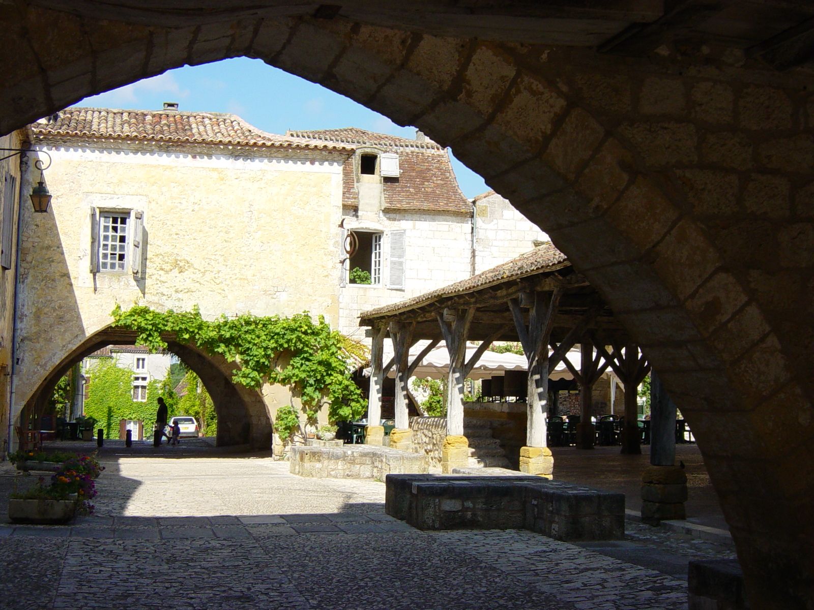- image: 22