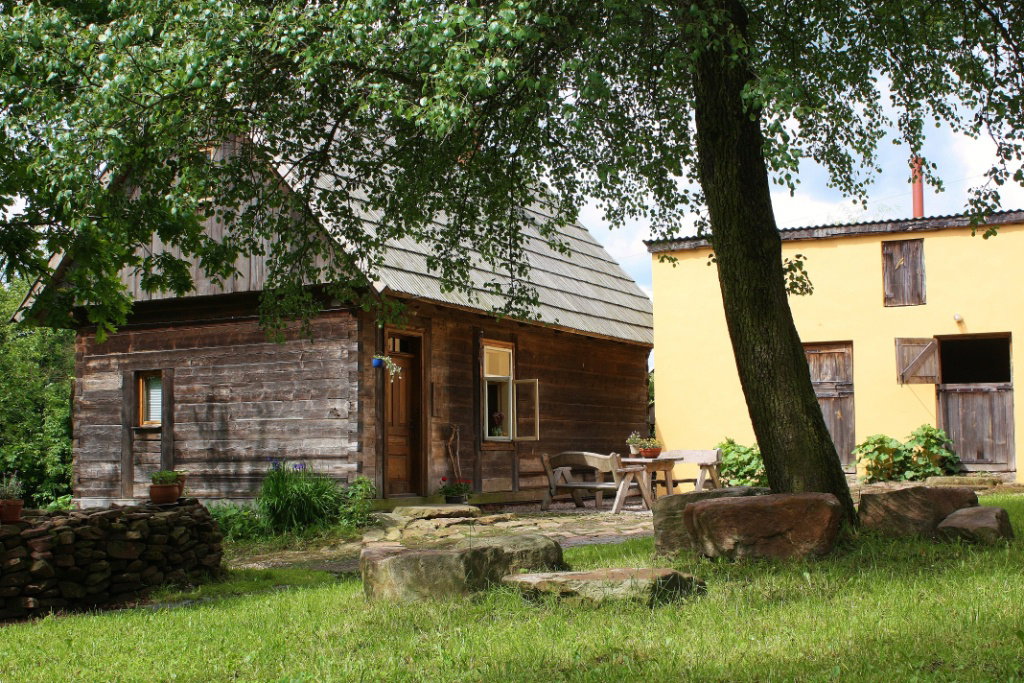 - image: 24