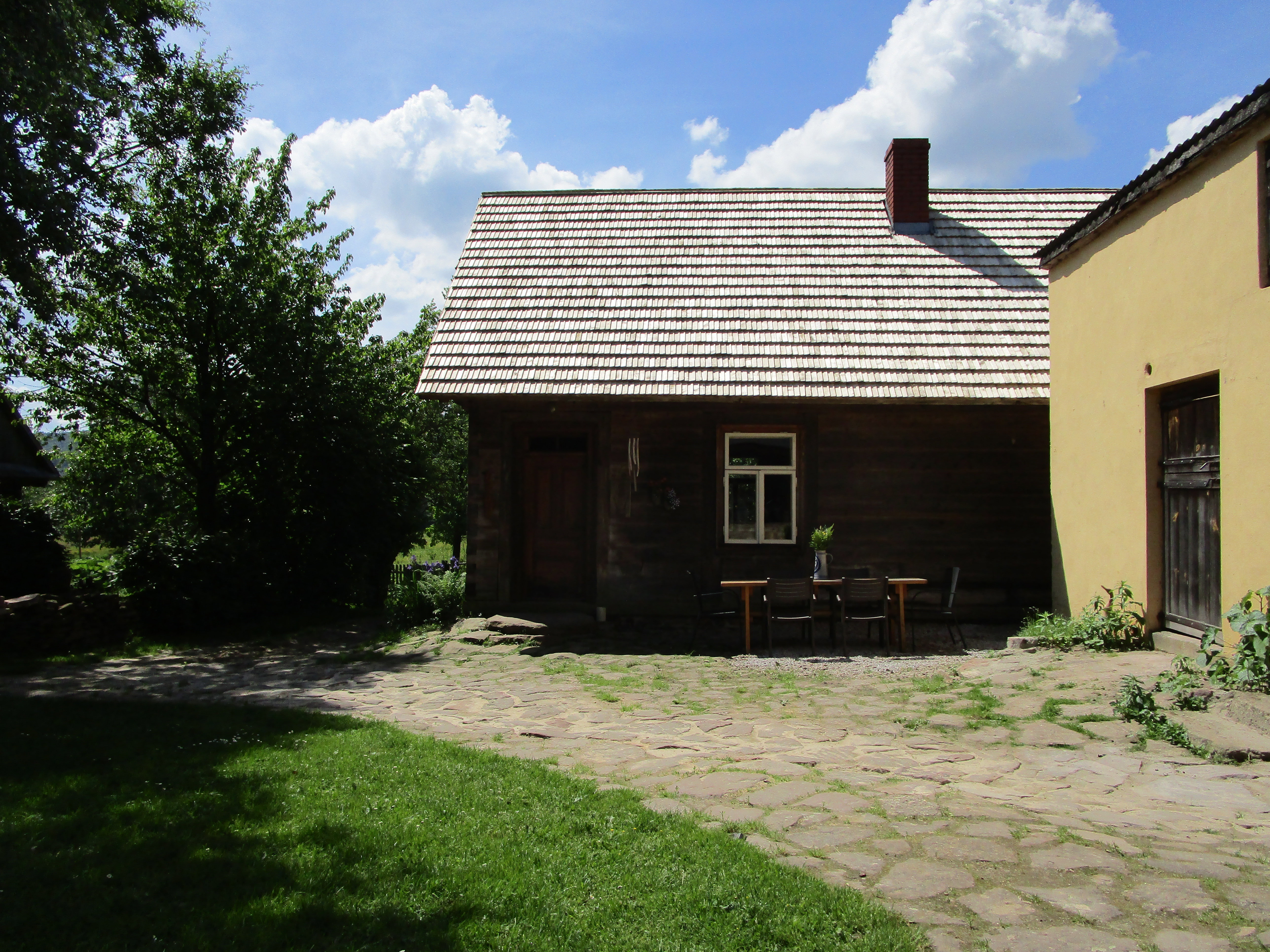 - image: 15