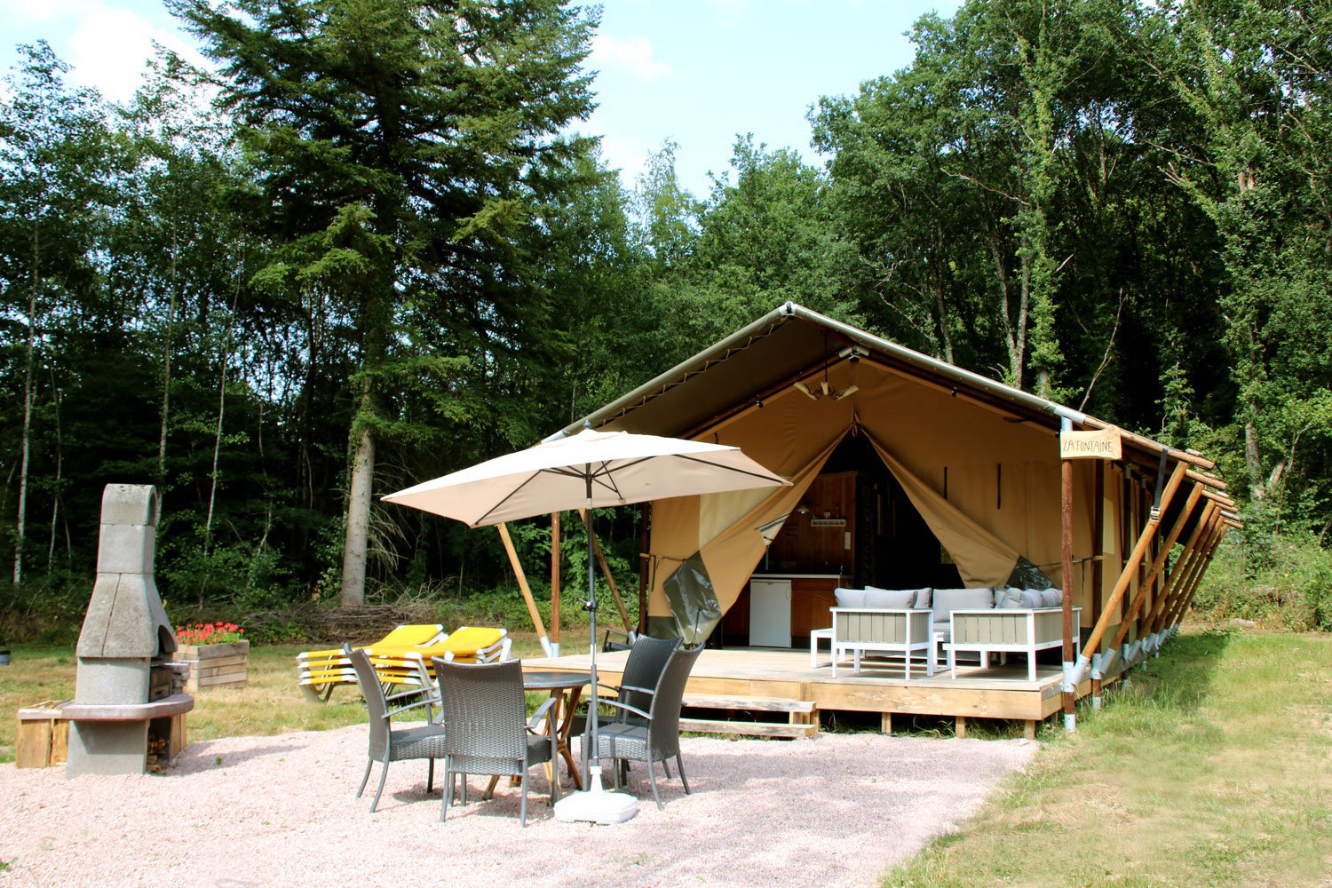 Naturhäuschen in Le Breuil