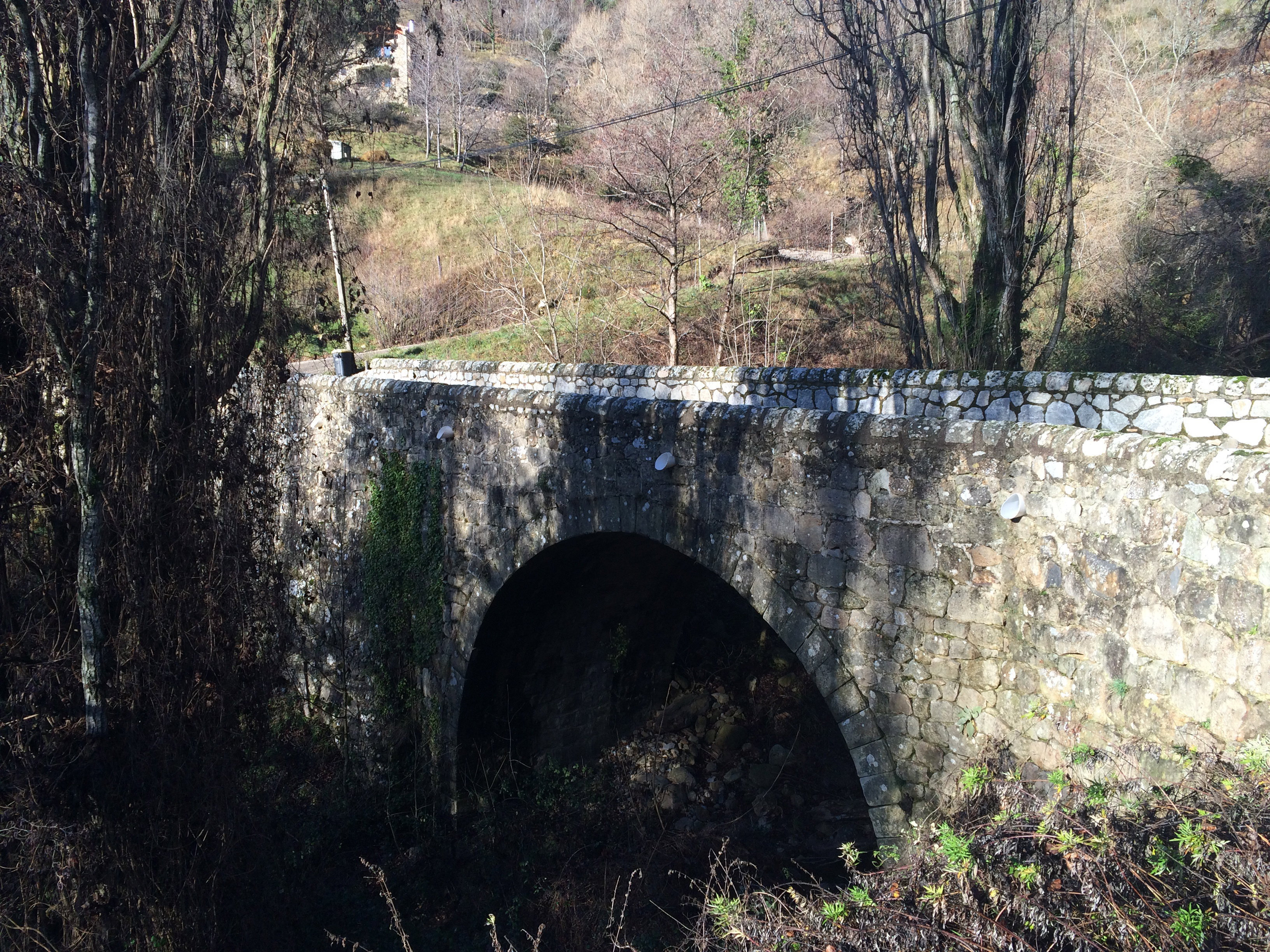 Naturhäuschen in Pourcheres