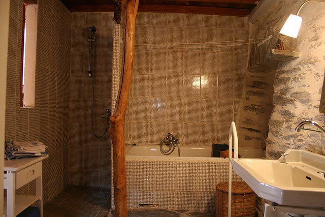 - image: 12