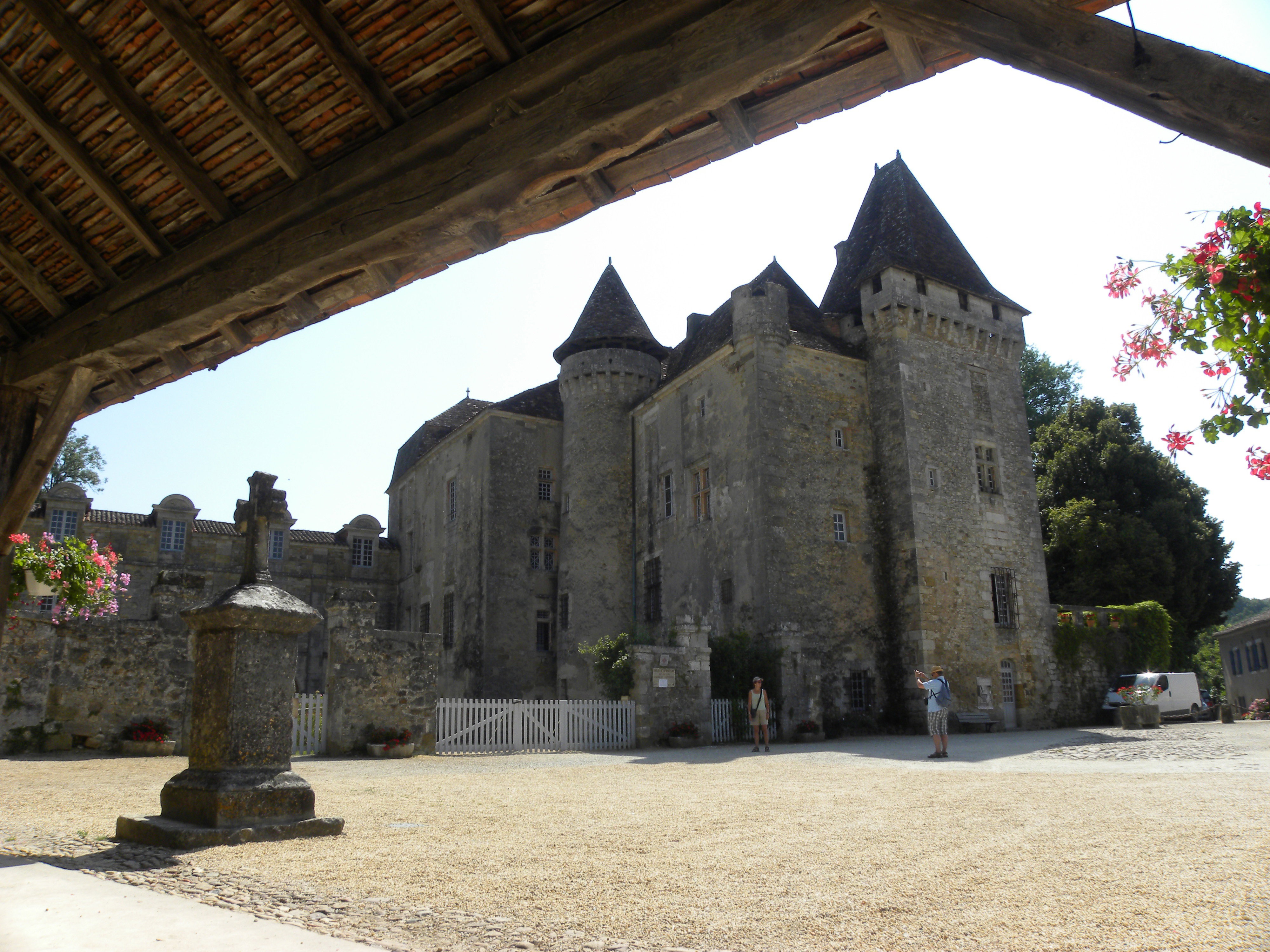 - image: 12