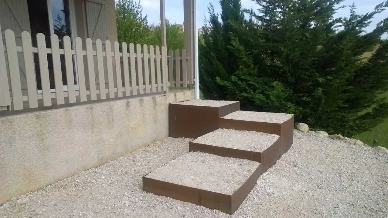 - image: 17