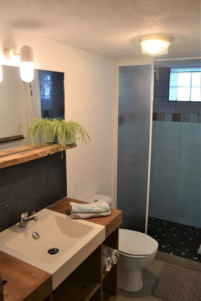 - image: 11