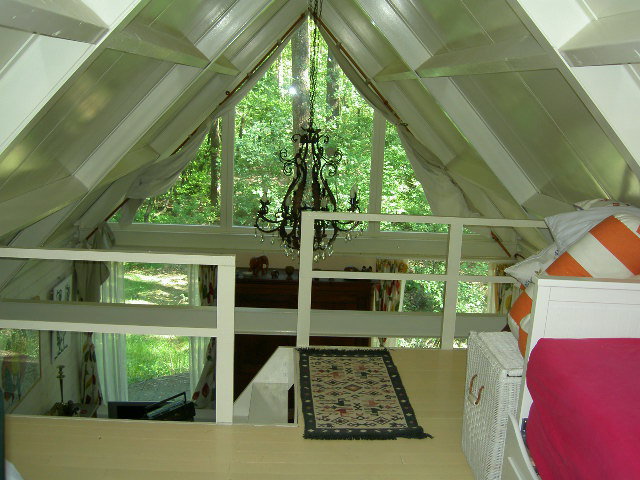 - image: 16
