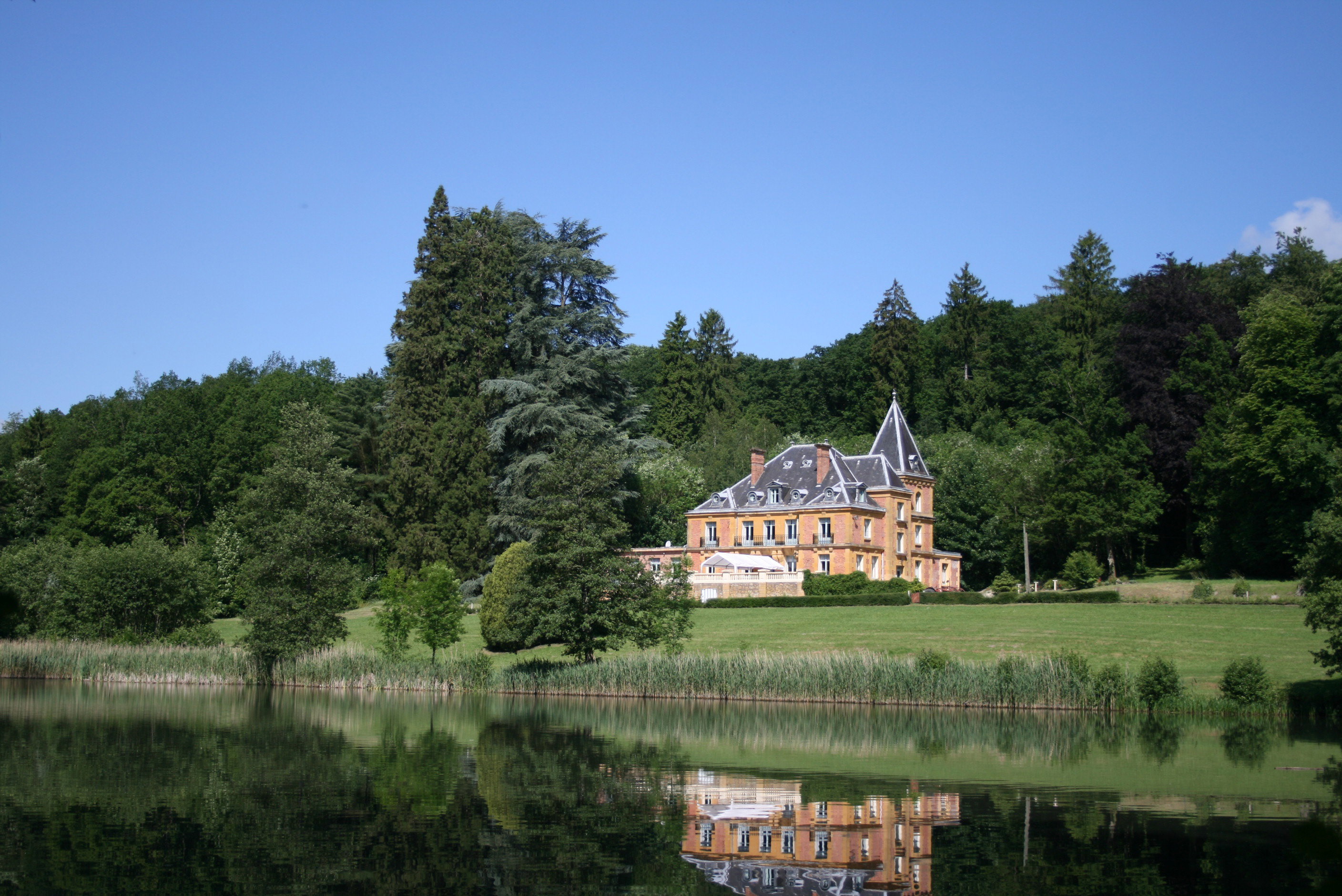 Casa nella natura a Chevières- Grandpré