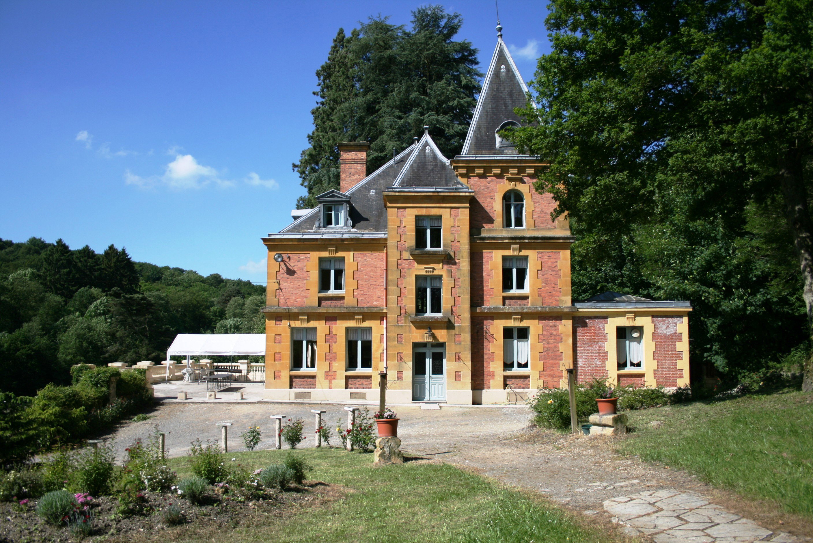 Casa nella natura a Chevières- Grandpré