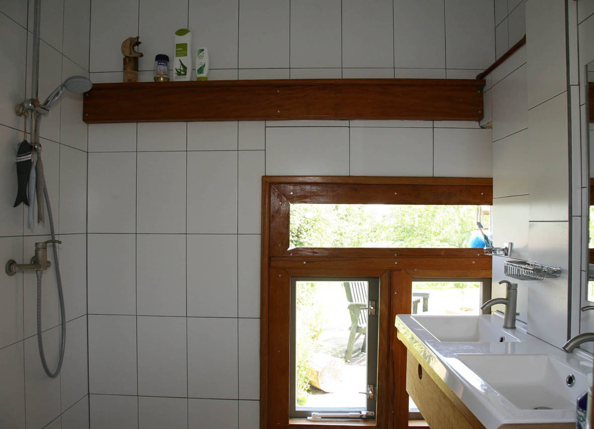 - image: 13