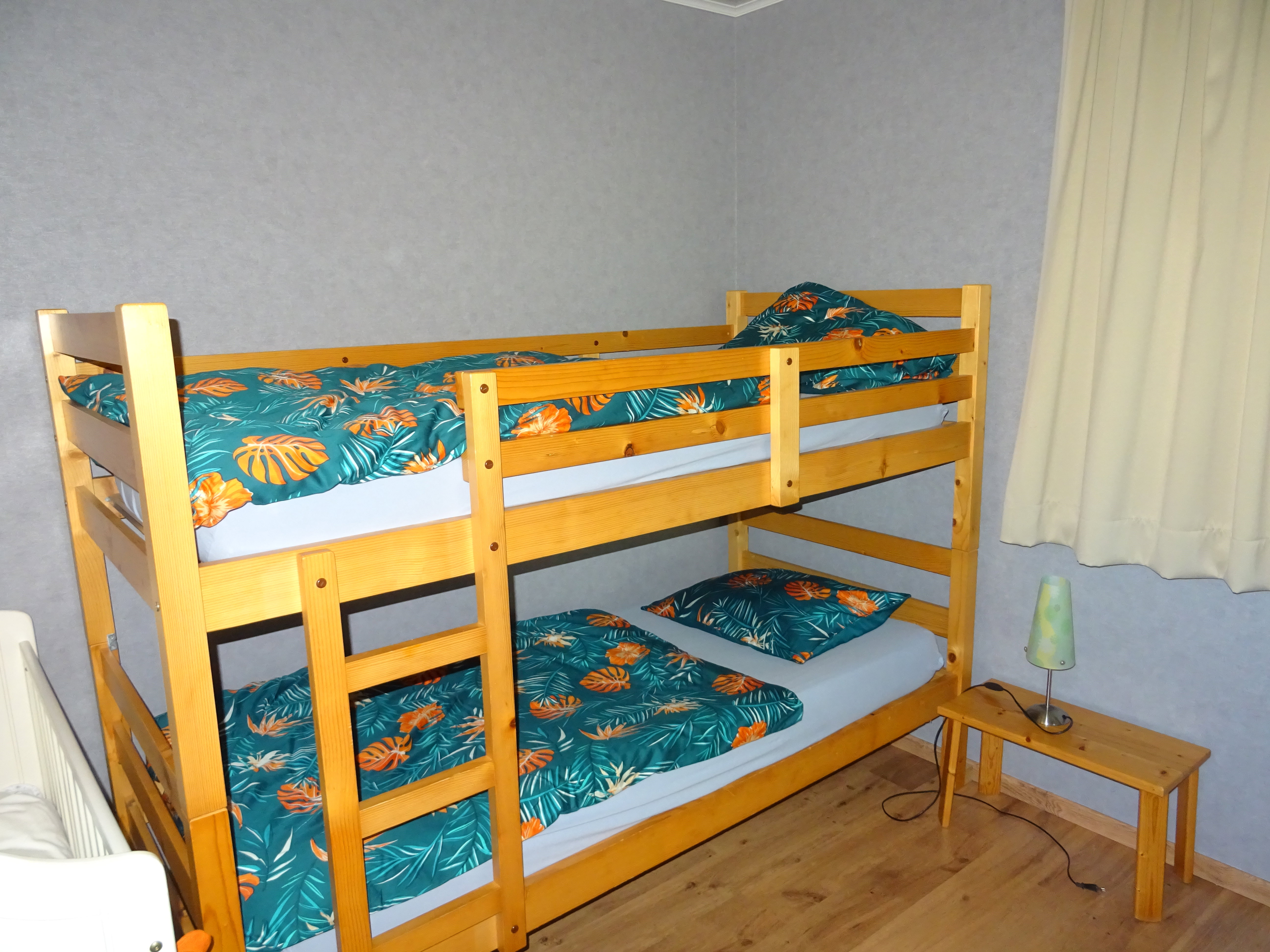 - image: 42