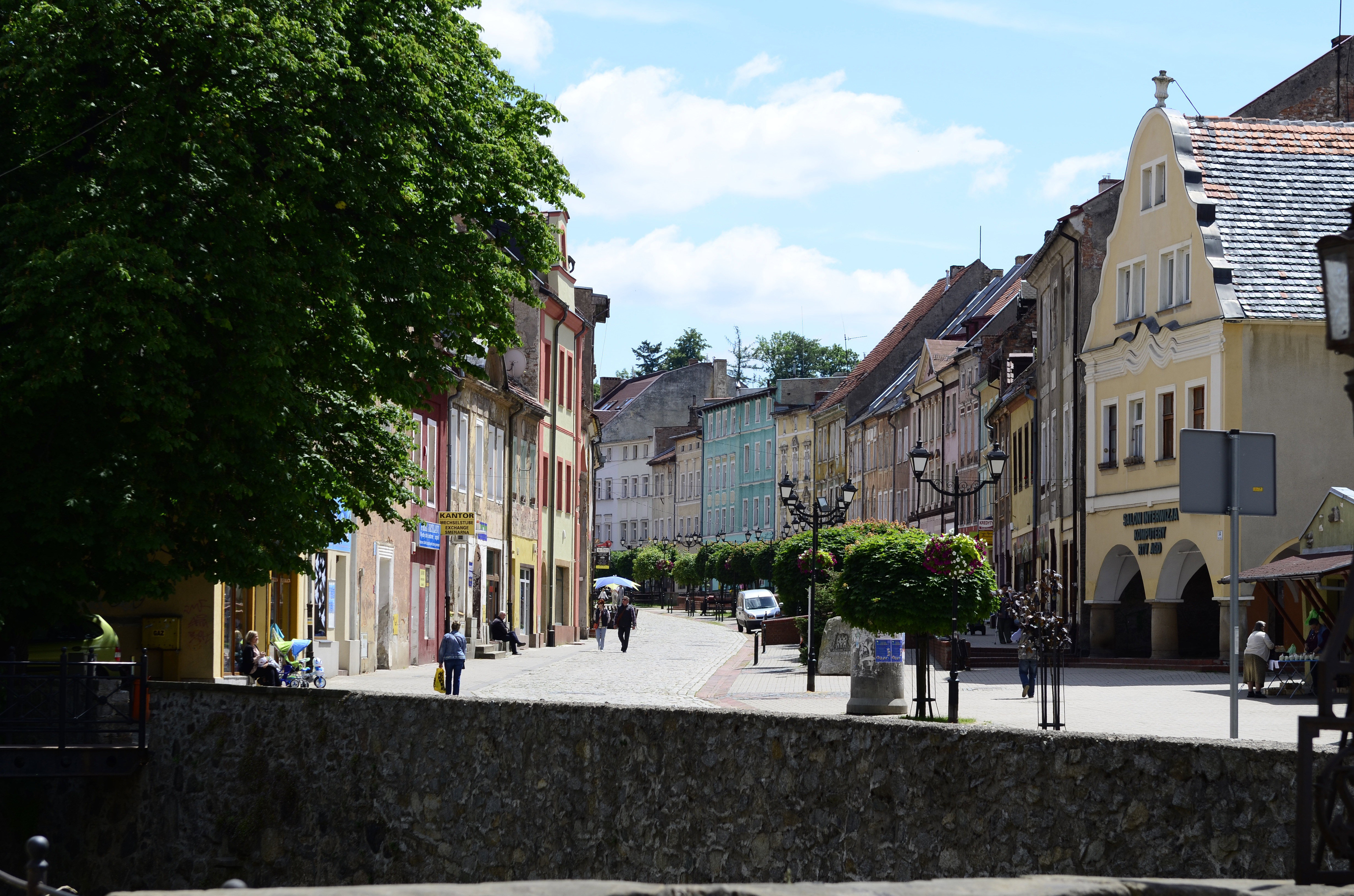 - image: 28