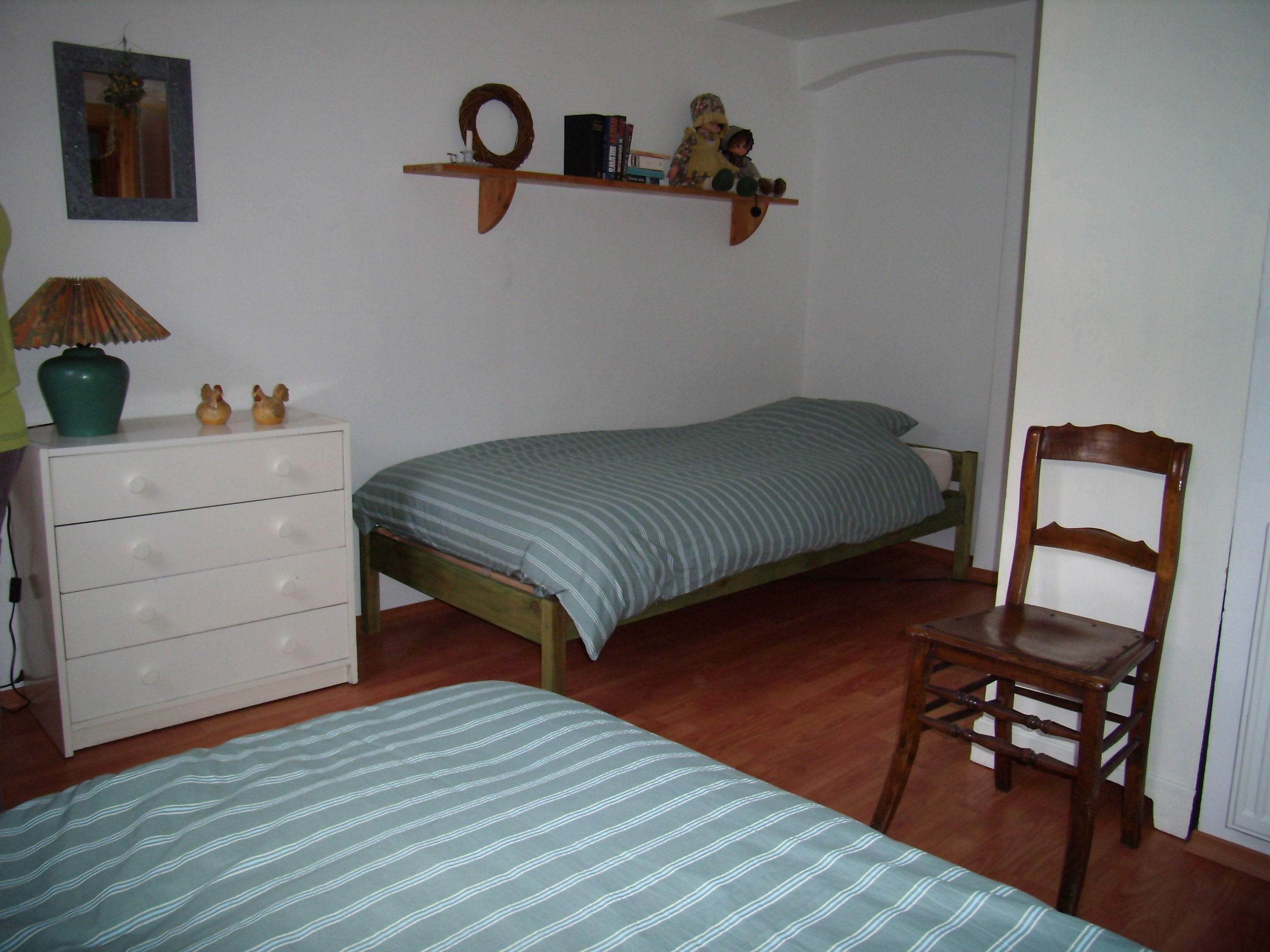 - image: 10