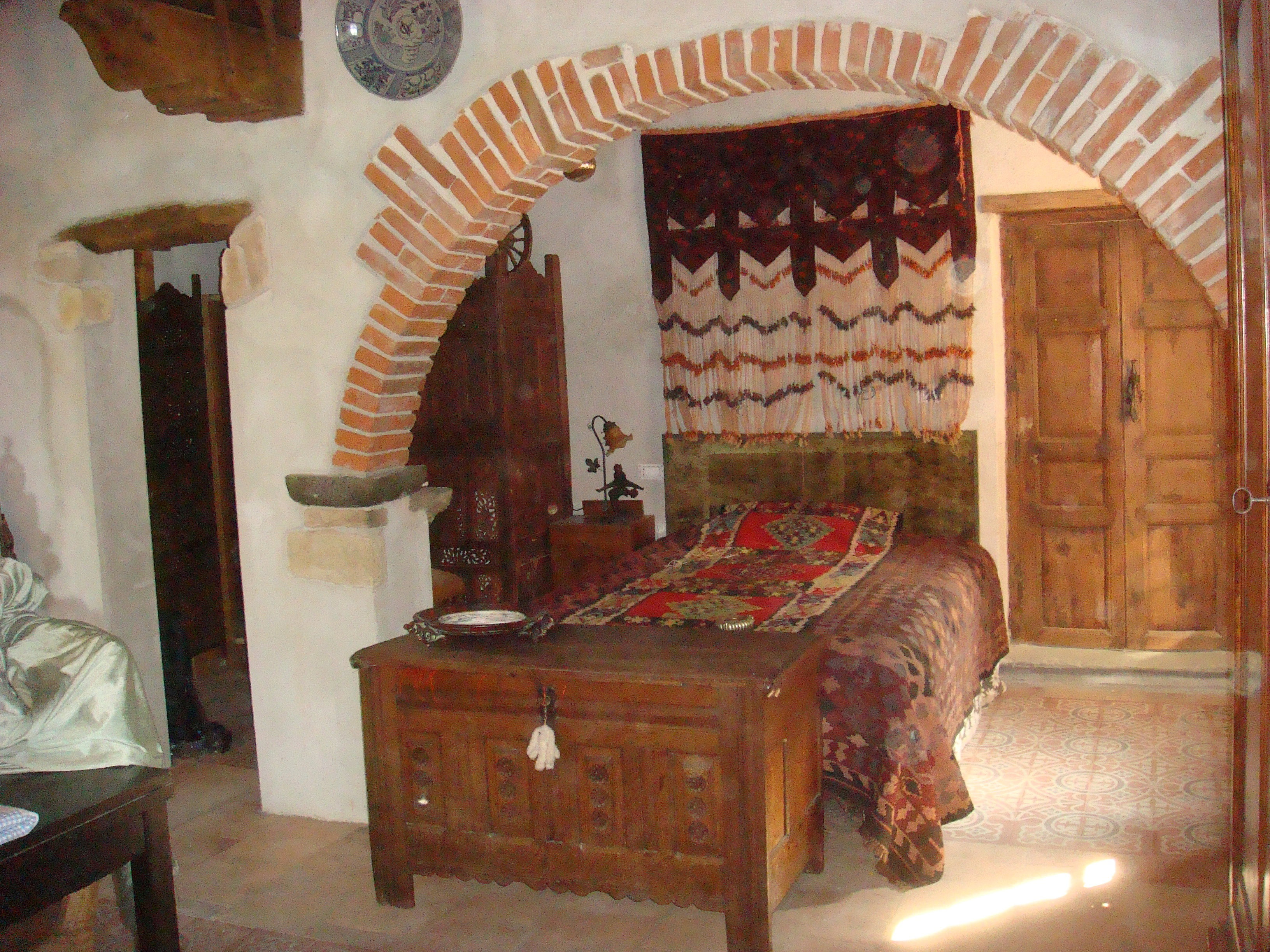 - image: 14