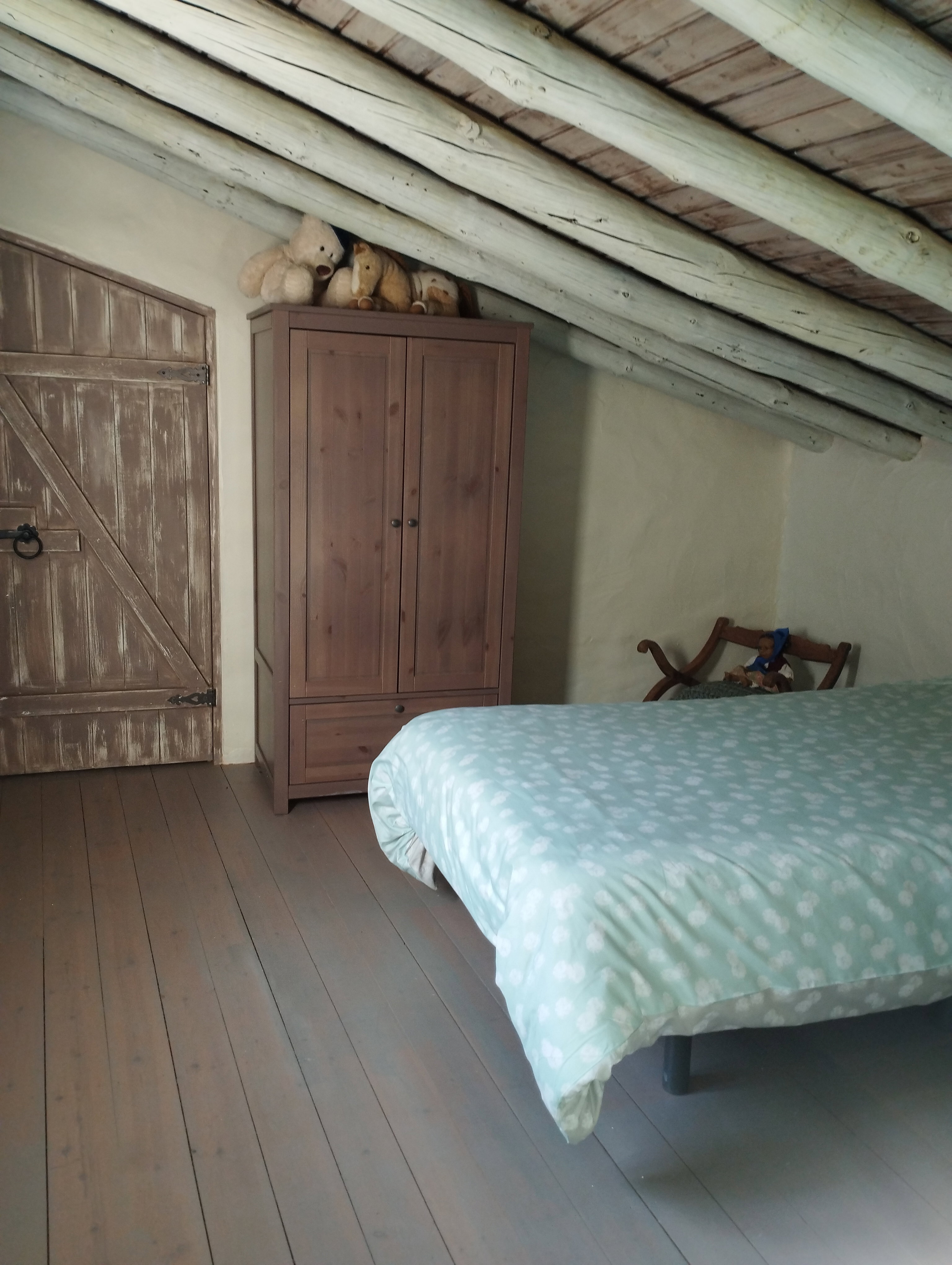 - image: 26