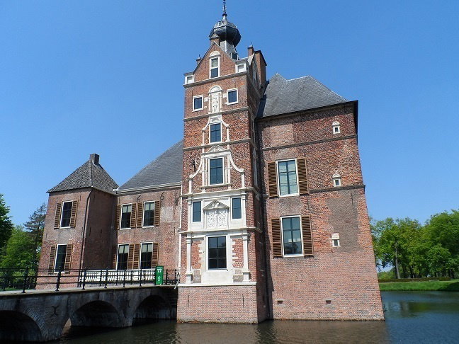 - image: 25