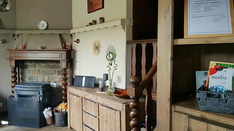 - image: 11