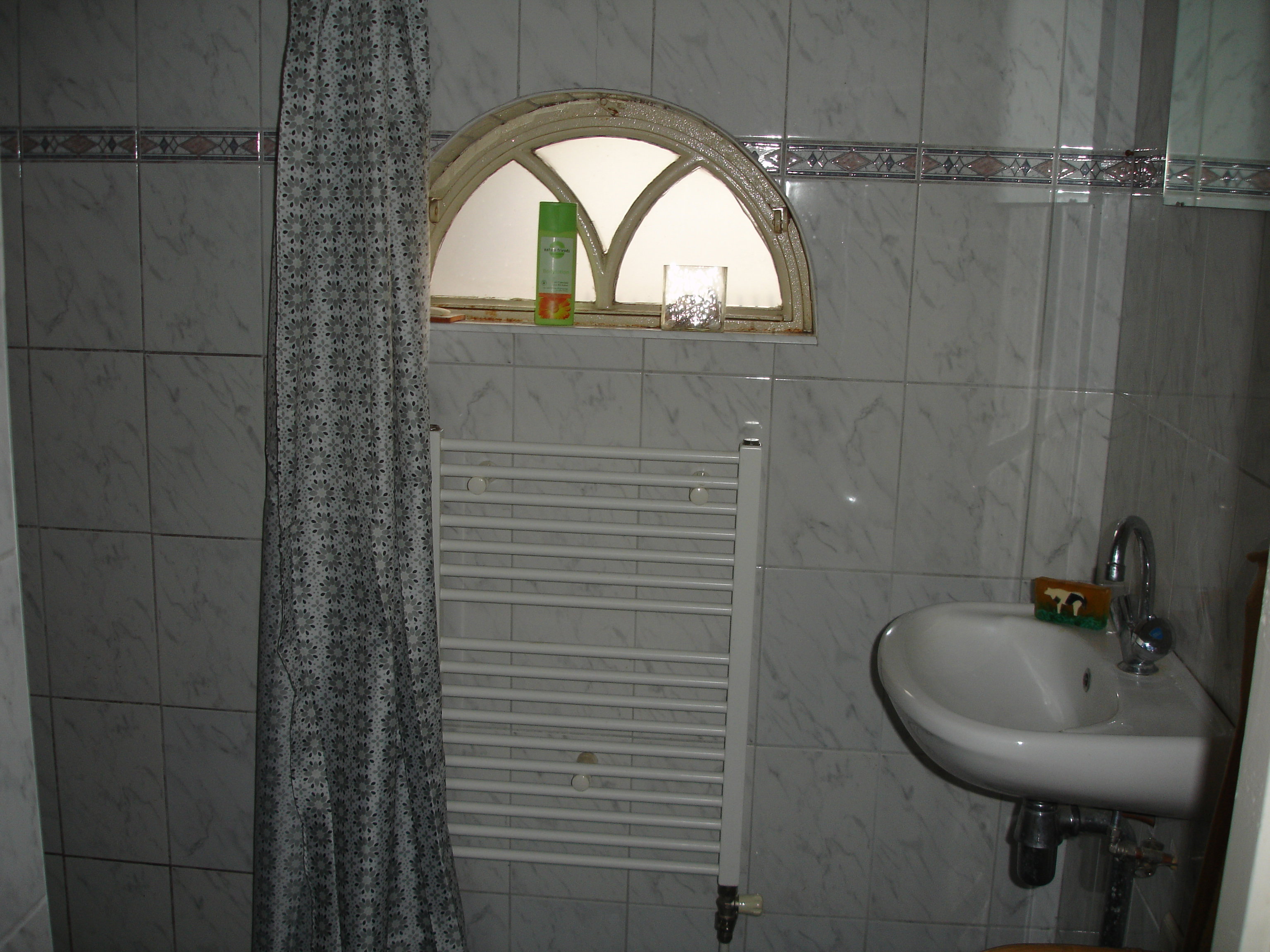 - image: 14