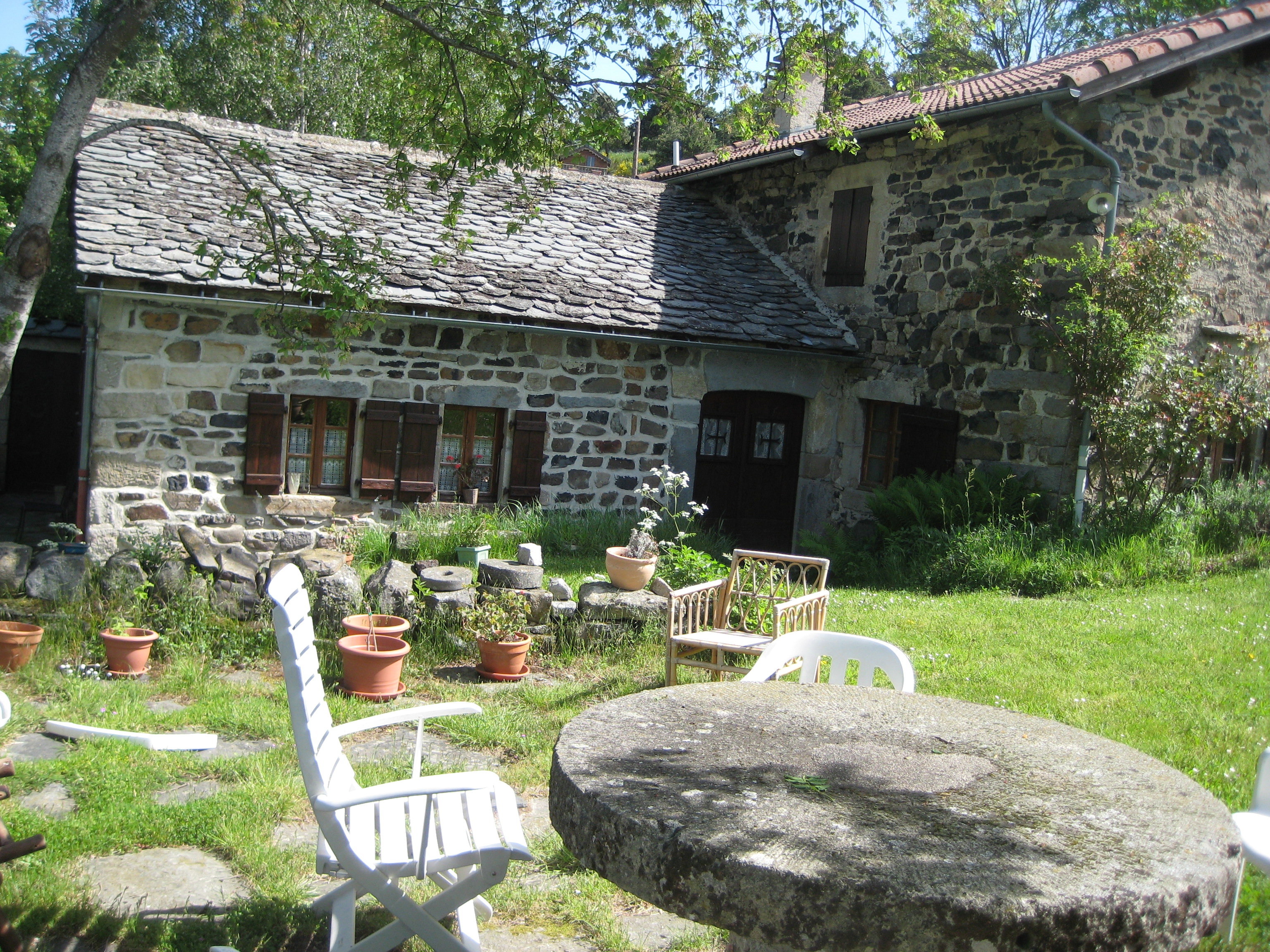 Naturhäuschen in Saint-Julien Chapteuil