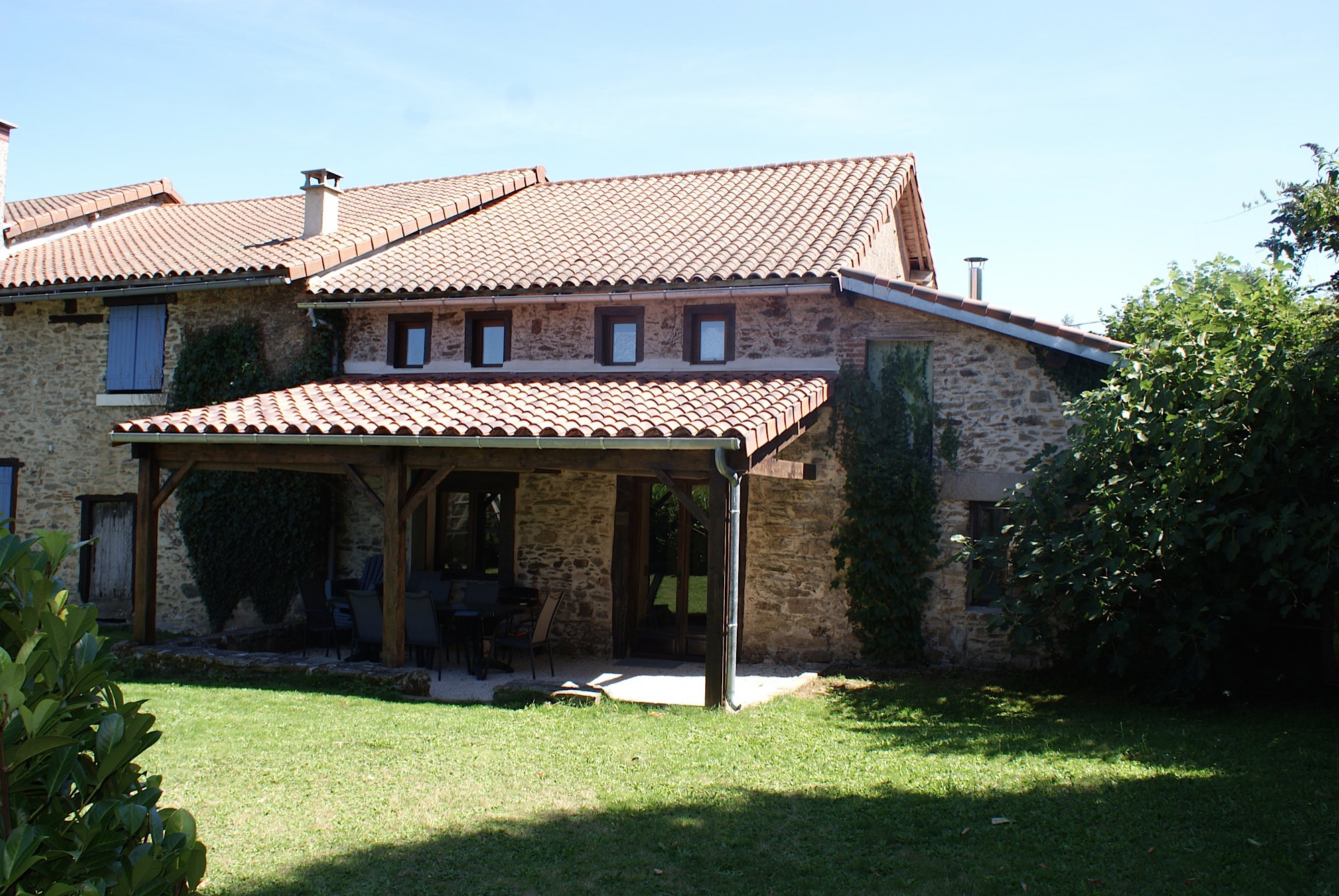 - image: 12