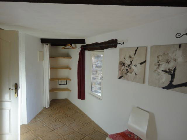 - image: 18